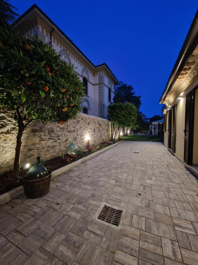 Serra Di Mare Casa Con Giardino Ліворно Екстер'єр фото